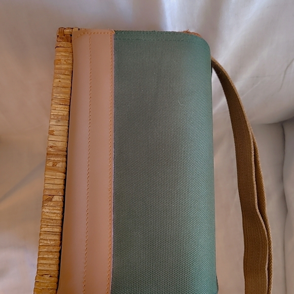 💚 Picnic Time Inc. Wicker & Green Picnic Basket — Excellent Condition, NWOT - Picture 14 of 14